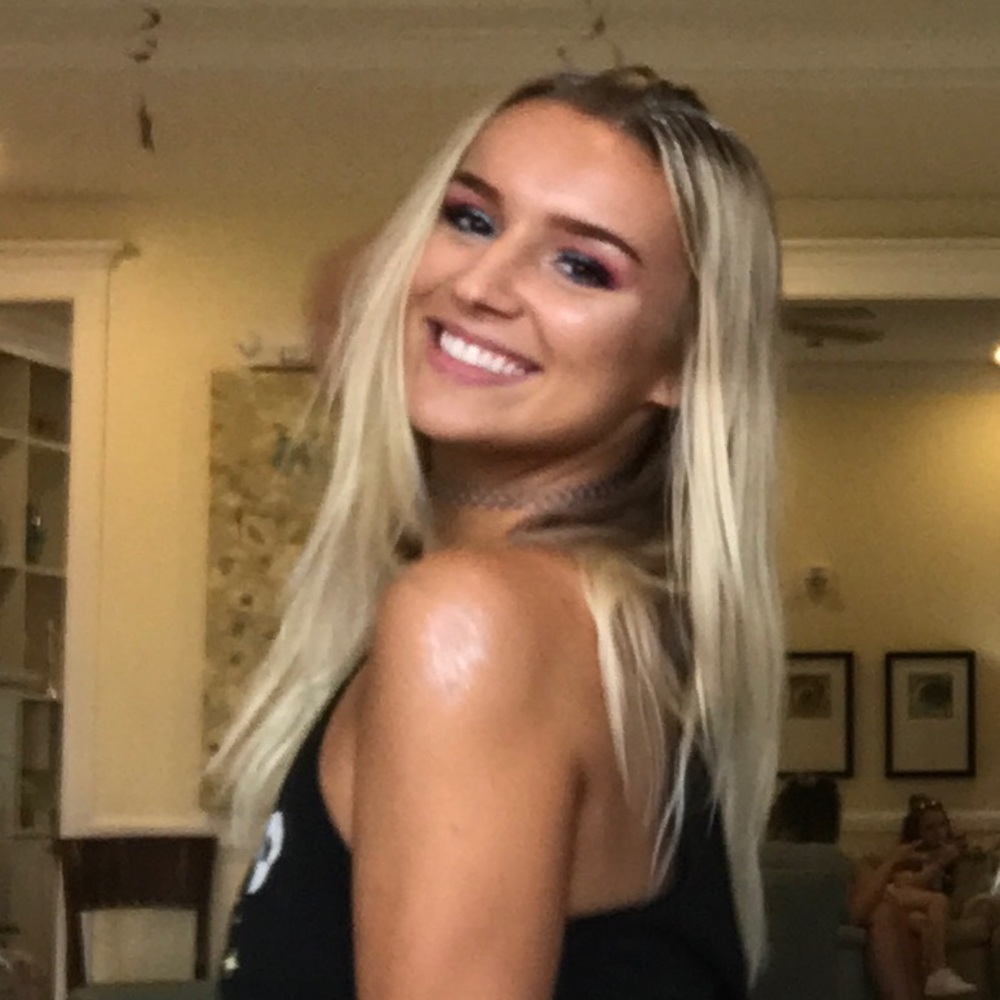 Meet your Posher, Alyssa